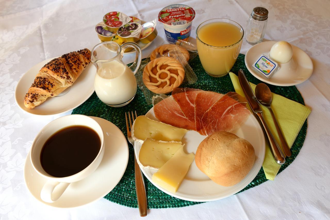 Hotel Soazza Ngoại thất bức ảnh